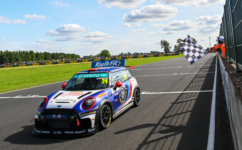 TOCA support championships soak up the sun at Croft