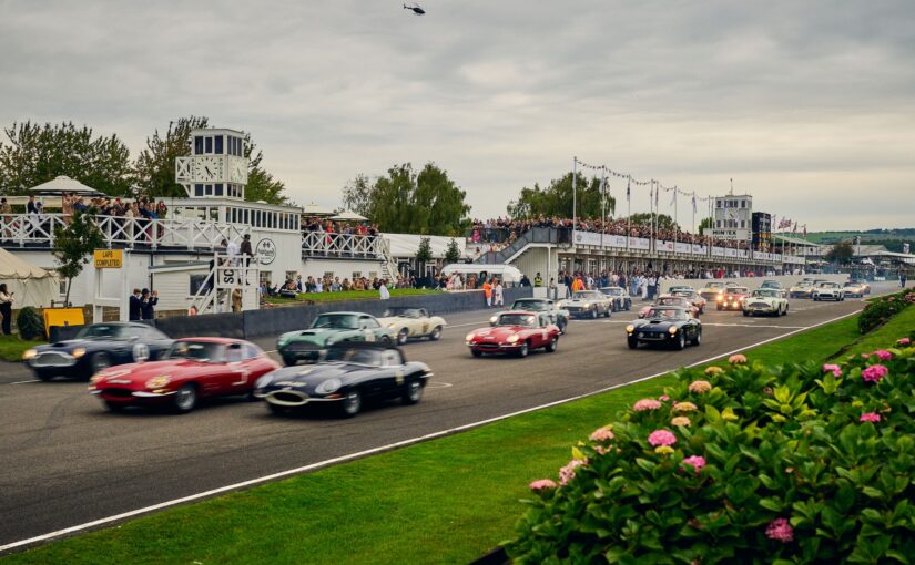 Retro racers make a splash at the Goodwood Revival